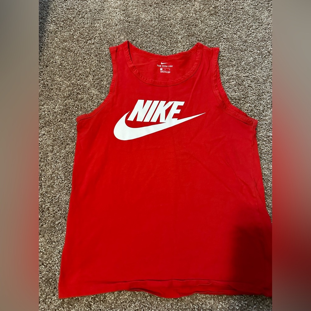 Men’s NIKE tank top, size M, great condition